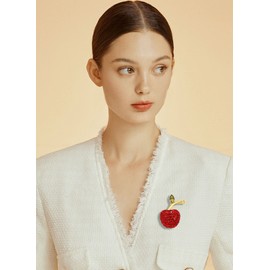 Cute Red Apple Lapel Brooch Pin for Women Girls Austria Rhinestone Crystal Fruit Pin Clip Sweater Scarves Jackets Dress Suit Backpacks Badge Brooches Pins Dainty Jewelry Gifts Birthday