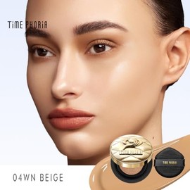 TIMEPHORIA Timeless Utopia Glow Cushion Foundation 04WN Beige, Base de Maquillaje Cushion, Acabado Luminoso, Cobertura Media a Alta, Ácido Hialurónico