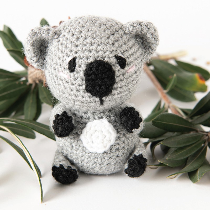 Craft Maker Cute Crochet Kit - DIY Crochet Projects for