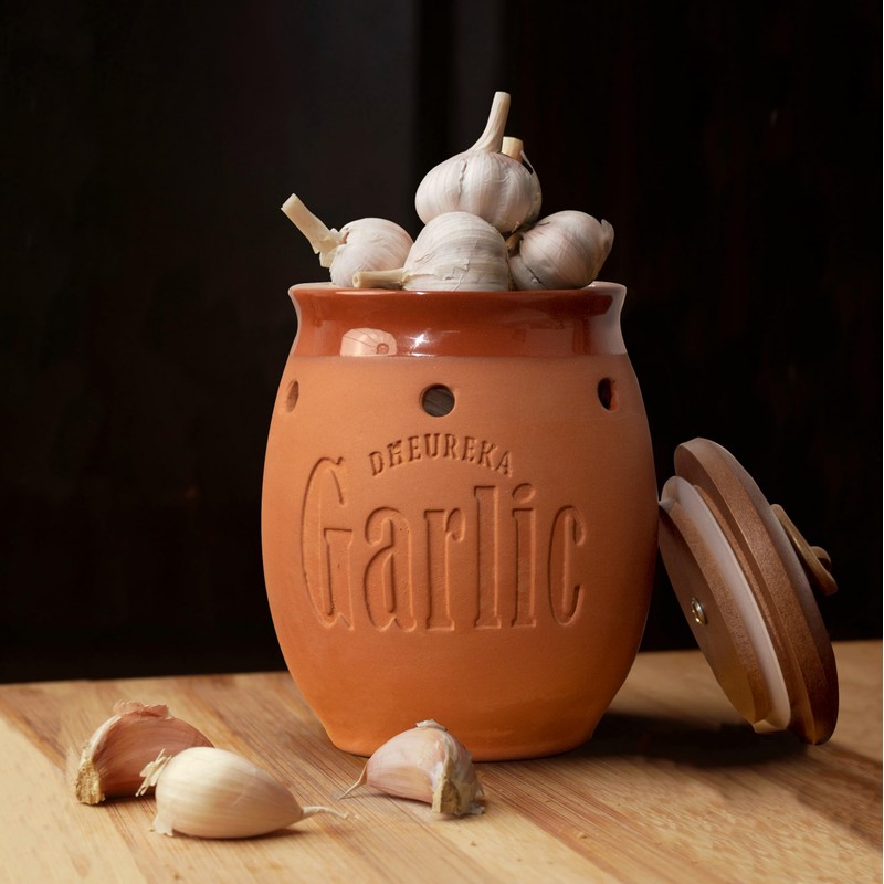 Dheureka Garlic Keeper with Wooden Lid, 19 oz Clay Garlic