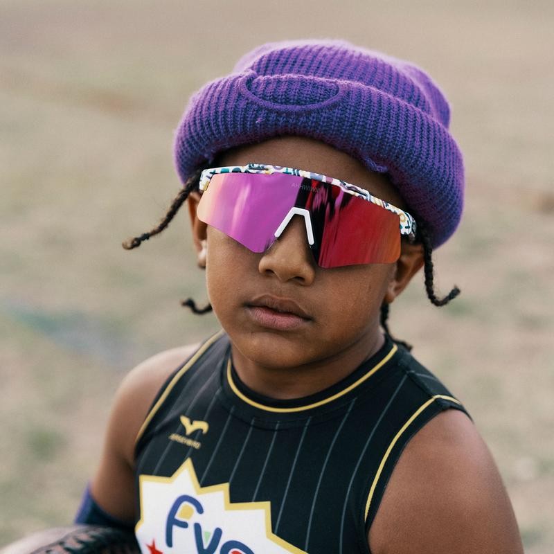 LOSREYES YOUTH collection sunglasses - Color: CREAM