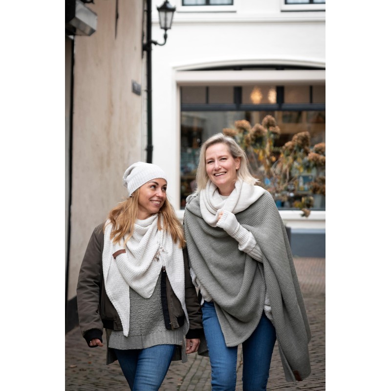 KNIT FACTORY - Jamie Loop Scarf - Knitted Tube Scarf