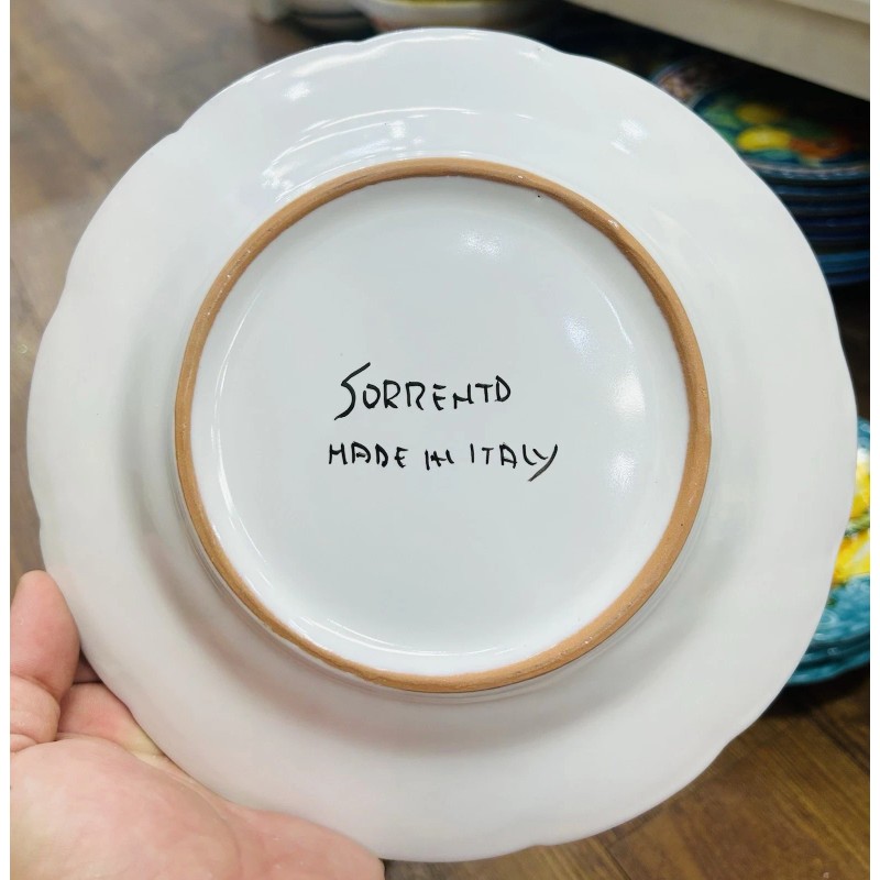 VIETRI Sorrento Lemon Pattern 9 Inch Pasta Plate Made/Painted by