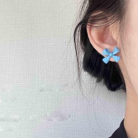 Xmsrn Vintage Blue Acrylic Bow Earrings Large Bow Stud Earrings Blue Resin Bowknot Earrings Hollow Bow Earrings for Women
