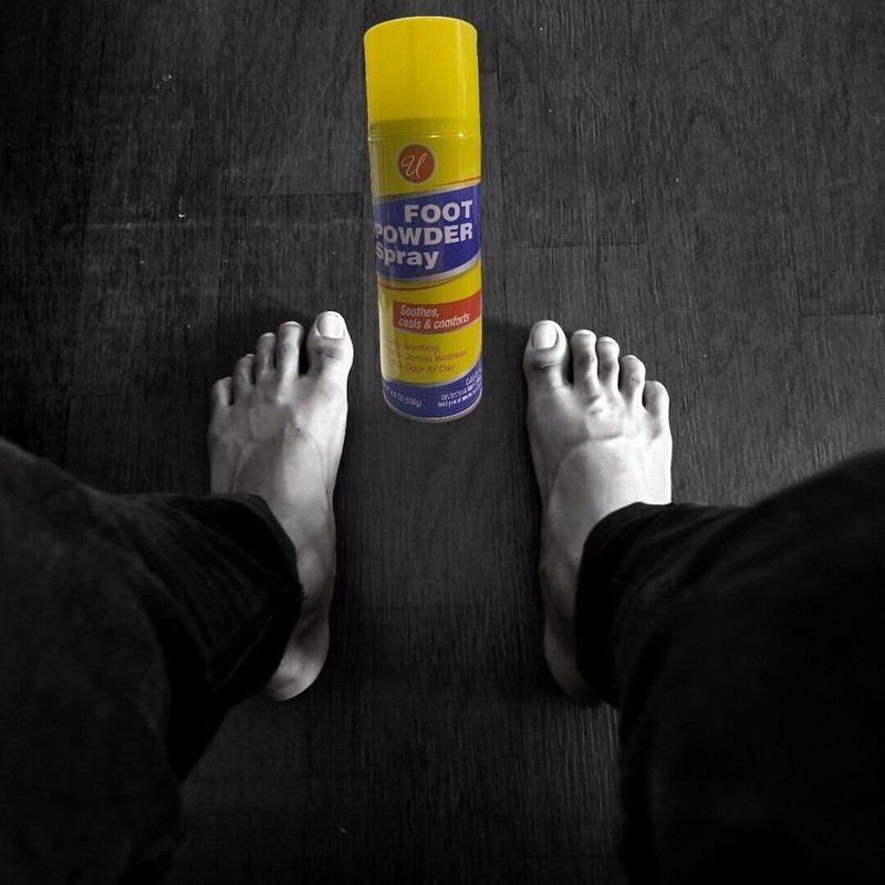 U Foot powder spray soothes, cools & comforts fights odor
