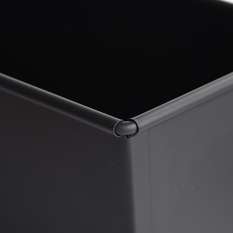 Tiger Crown Black Fruits) Shaped