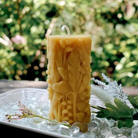 Wild Rainforest Pillar Beeswax Candle / 100% All Natural Bees Wax Pillars/Palm Leaf with Berries/Rain Forest Candles/Adventurer Gift