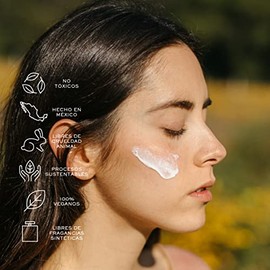 Remedios del Bosque Protector Solar Facial FPS30+ con Ácido Hialurónico Vegetal y Calaguala, 60 ML.