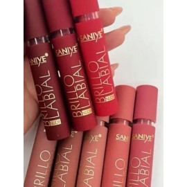 Set De 4 Labiales Liquidos Matte Elegantes Y Versátiles                                                                                               