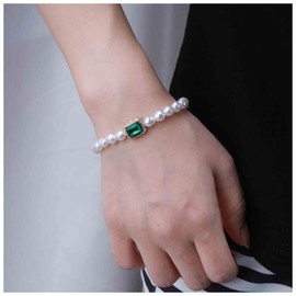 Cimenexe Bohemian Emerald Square Bracelets Vintage Pearl Bracelet Green Crystal Bracelet Hand Chain Geometric Green Rhinestone Bracelets Gold Toggle Bar Bracelet Jewellery for Women and Girls