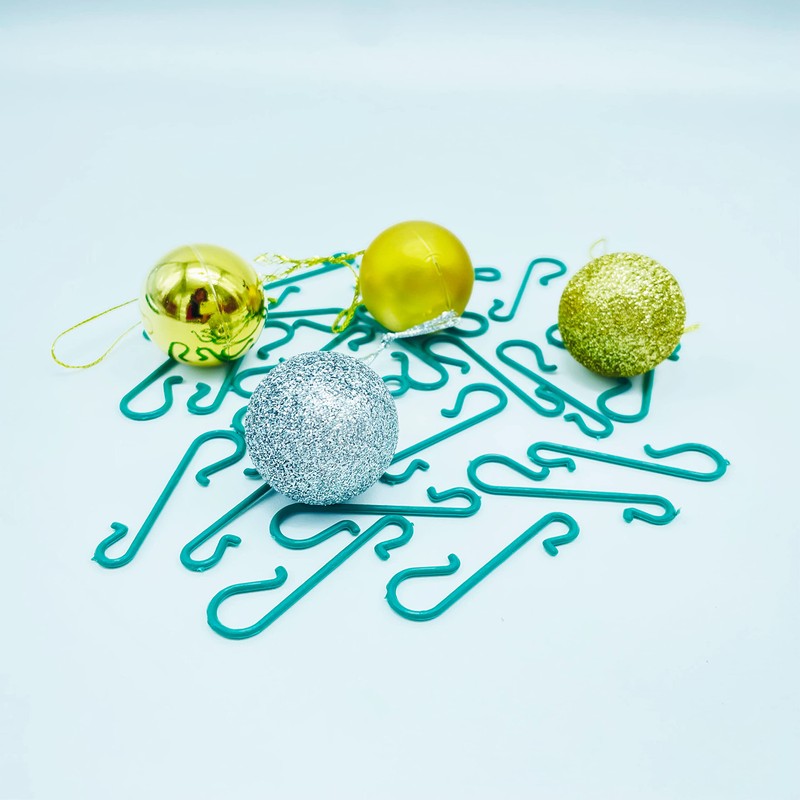 Gesar Pack of 200 Christmas Tree Hooks - Green Color