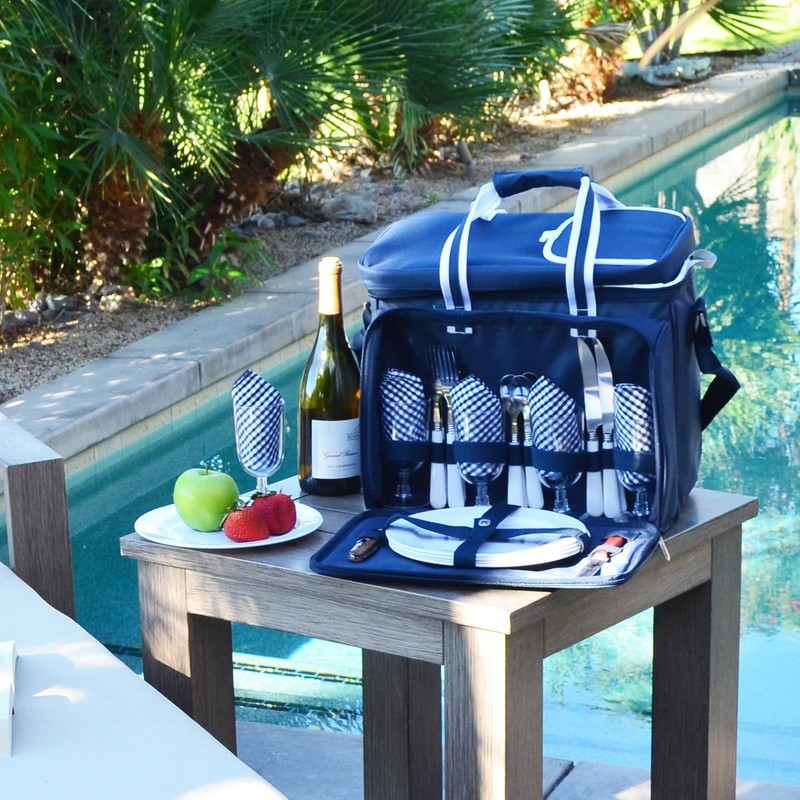 Picnic at Ascot Original Insulated picnic cooler with Service for