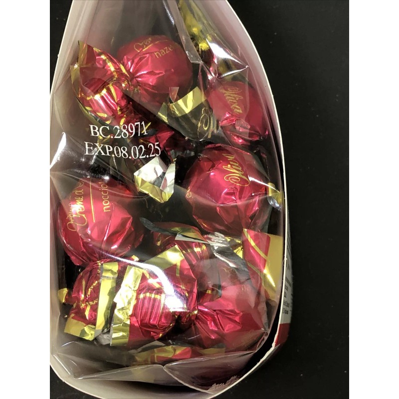 Oliva Valentine’s Day Cream D’Or Hazelnuts Milk Chocolate Pralines 8.8