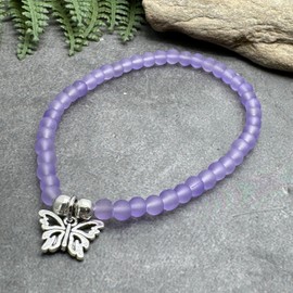 Pale Purple Frosted Glass Bead Bracelet with Silver Plated Butterfly Charm on Elastic : Medium 7.5 inches