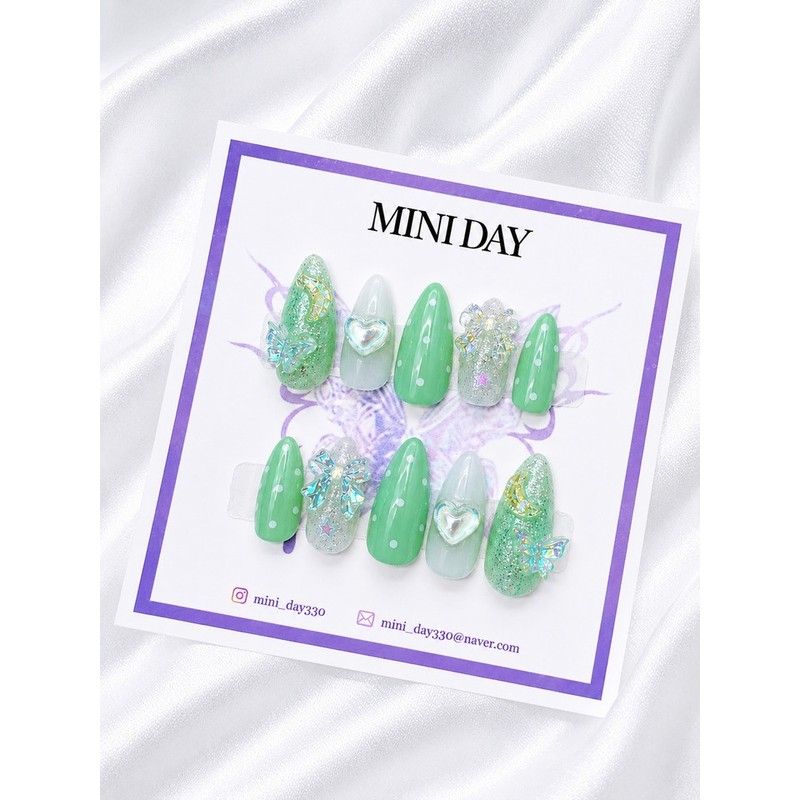 Glazed Mint Handmade Nail Tips - Almond / 글레이즈 민트
