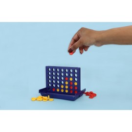 HENBRANDT 2 x Travel Size Four in a Row Line Connecting Games 13cm Mini Strategy Game 4-in-a-Line with 42 Discs Portable Family Fun Games Birthday Gift Stocking Fillers for Boys and Girls