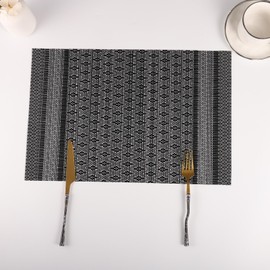 Table Mats Placemats Set of 6 - Non-Slip Heat Resistant Place Mats Washable Vinyl Tablemats 4056-Black