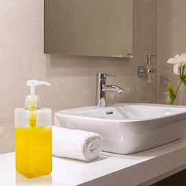 SUREAM Paquete de 3 botellas de bomba vacías transparentes, 22 onzas/650 ml, recipientes cuadrados recargables de plástico para aceite esencial, jabón, loción, champú, acondicionador, dispensadores de bomba de mano grandes para uso en baño y fregadero de