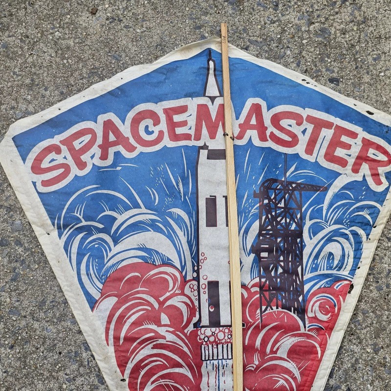 Top Flite Vintage 1970's Top Flite Paper Kite Spacemaster Rocket