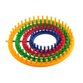 Quilted Bear Round Knitting Loom Set - Perfect for Making Hats, Scarves and More