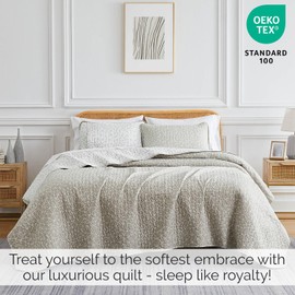 Southshore Fine Living, Inc. King Quilt Bedding Set with 2 Pillow Shams, Reversible Geometric Print, 2-Sided Quilted Bedspread King/Cal King, Soft Microfiber, Taupe & White