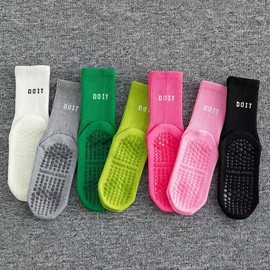 Women's Non-slip Fitness Floor Socks, Trendy Medium Yoga & Workout Socks, One Size (34-42)/Green 30ea
