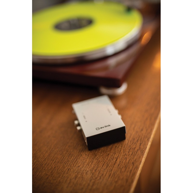 AVLink Pre-amplifier For Turntables, Black