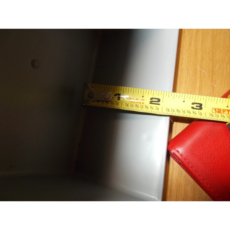 A & H Tool Pet travel carrier cup double for