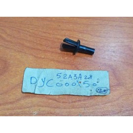 Land Rover Windshield Trim Pillar Molding Retainer Clip  Land Rover Range Rover