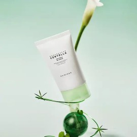 Skin1004 스킨1004 마다가스카르 센텔라 티트리카 B5 크림 (리뉴얼) 75ml Skin1004 Madagascar Centella Tea Tree B5 Cream (Renewal) 75ml [Tea Tree B5 Cream (Renewal) 75ml]