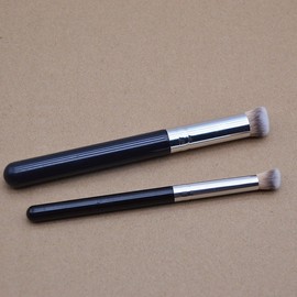 Factory Stock Mini Makeup Brushes: 270 Concealer & 370 Small Size Cosmetic Brush Basic 370 Small Size Concealer Brush - 12cm - OPP Packaging 15ea