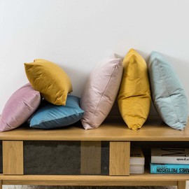 JUSPURBET Velvet Pillow Covers,Pack of 2 Throw Pillow Covers for Sofa Couch Bed,Decorative Super Soft Pillowcases (20"x20", Set of 2, Gold)