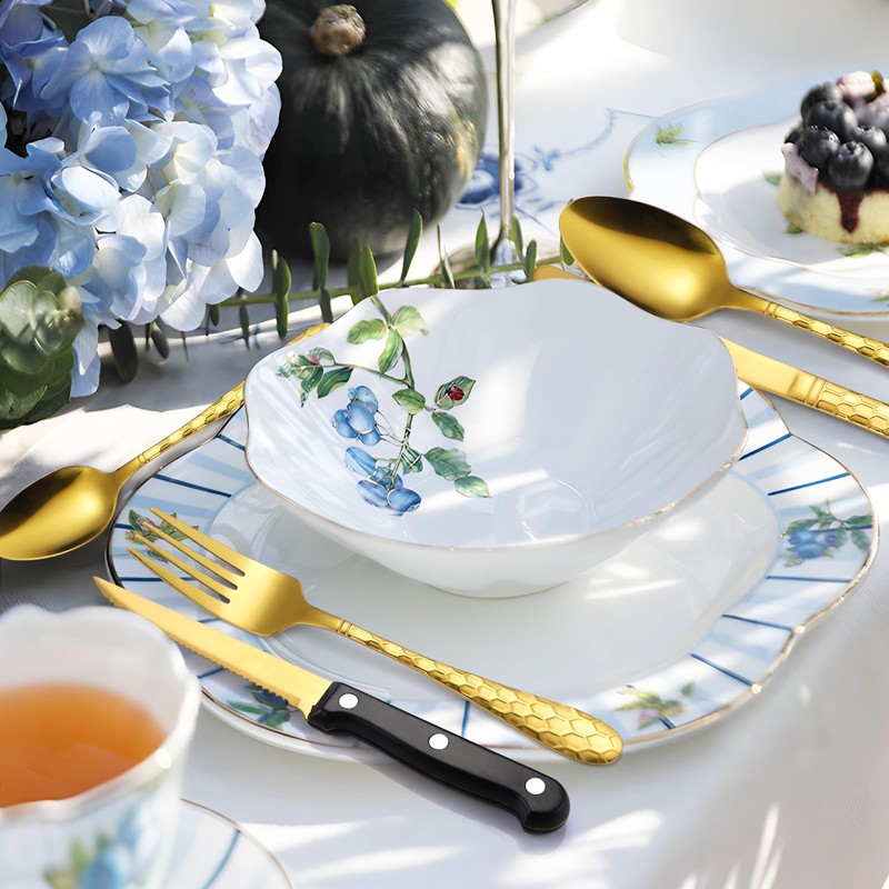 30 Pcs Gold Hammered Silverware Set Service for 6,with Steak