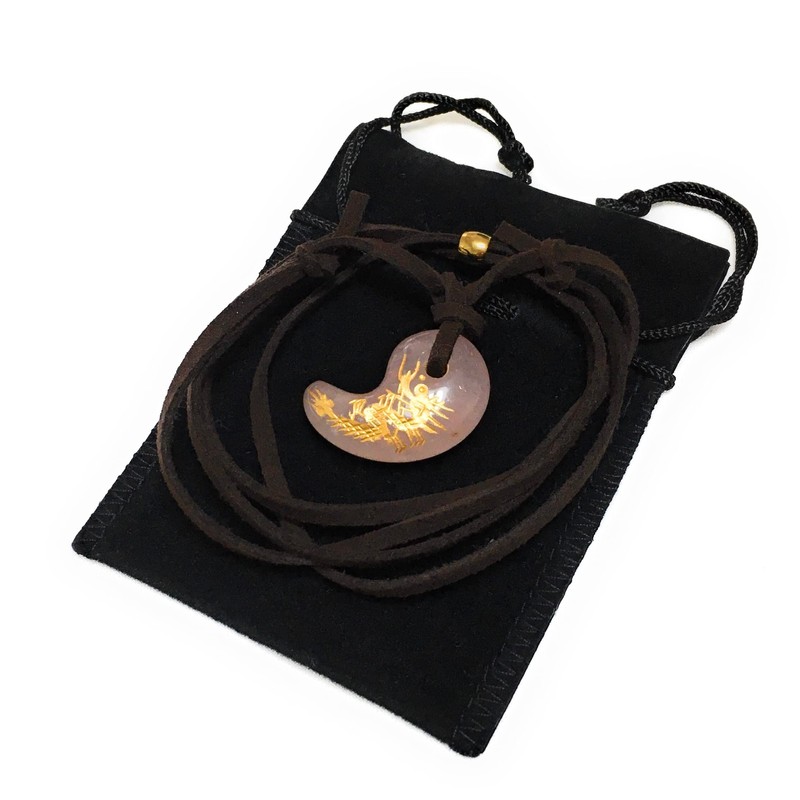 1pc Natural Stone Magatama Necklace Carved Dragon Rose Quartz (Gold)