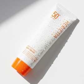 Kind Tan-ssi Lightweight, non-sticky, suitable for all seasons Sunscreen 90g Lightweight, non-sticky, suitable for use / 친절한탄씨 끈적임없이 가볍게 흡수 사계절 사용가능 선크림 90g 끈적임없이 가볍게 흡수 사용가능