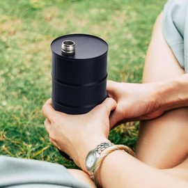 Huamengyuan 750 ml Stainless Steel Hip Flask Petrol Can Petrol Tank Stainless Steel Portable Alcohol Storage Bottle for Climbing Party Drinker