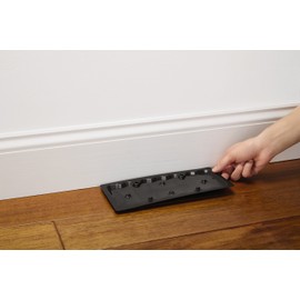 Tomcat Rat Trap with Immediate Grip Glue for Rats, Mice, Snakes, Cockroaches, Spiders, and Scorpions, Ready-To-Use, 2 Traps