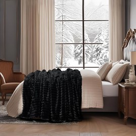 Amélie Home Faux Fur Throw Blanket for Couch, Cozy Fuzzy Fluffy Fur Luxurious Soft Striped Plush Gift Blankets for Family Sofa Chair Bed Living Room Bedroom, 55"x70", Black