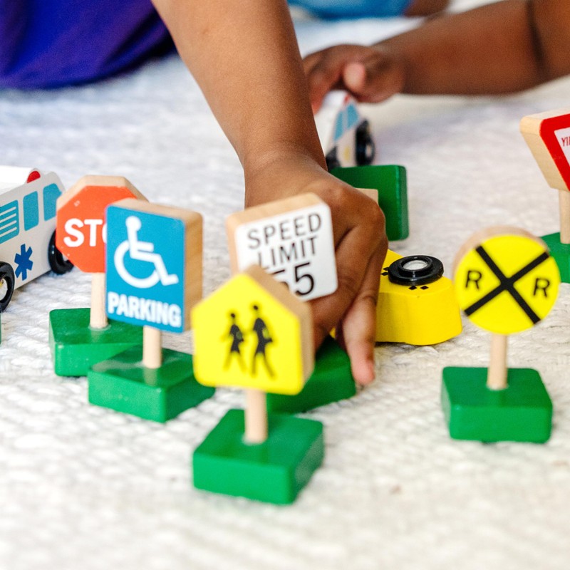 Melissa & Doug Wooden Vehicles and Traffic Signs with 6