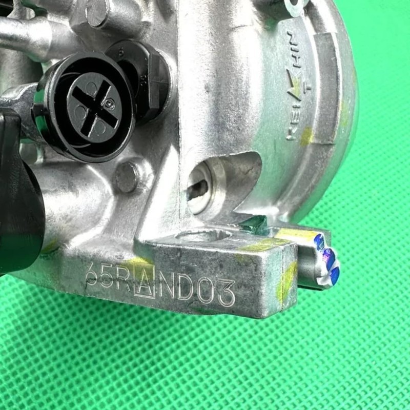 Genuine 16100-Z0T-921 Carburetor Set with 16221-ZH8-801 Gasket and Spark Plug