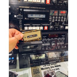 Fydelity 10-Piece Blank Cassette Tape Storage Set – Features 60 Minutes Clear Tape Cassette Storage for Recording Blank Audio - Gold Chrome Cassette Holder – Idea for Music Lovers Collectors