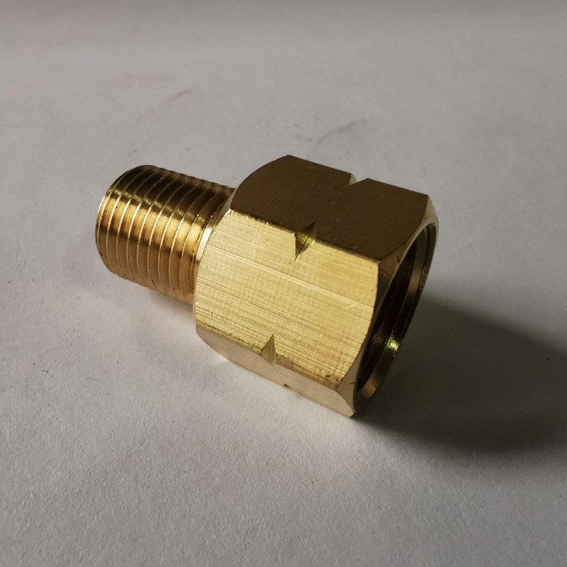 Reduction Gas Hose Connection 3/8 Inch Union Nut to 1/4