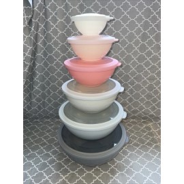 Zulay Kitchen BRAND NEW!! - Never used - Mixing Bowl set (6 Bowls - 6 Lids) - PINK OMBRE