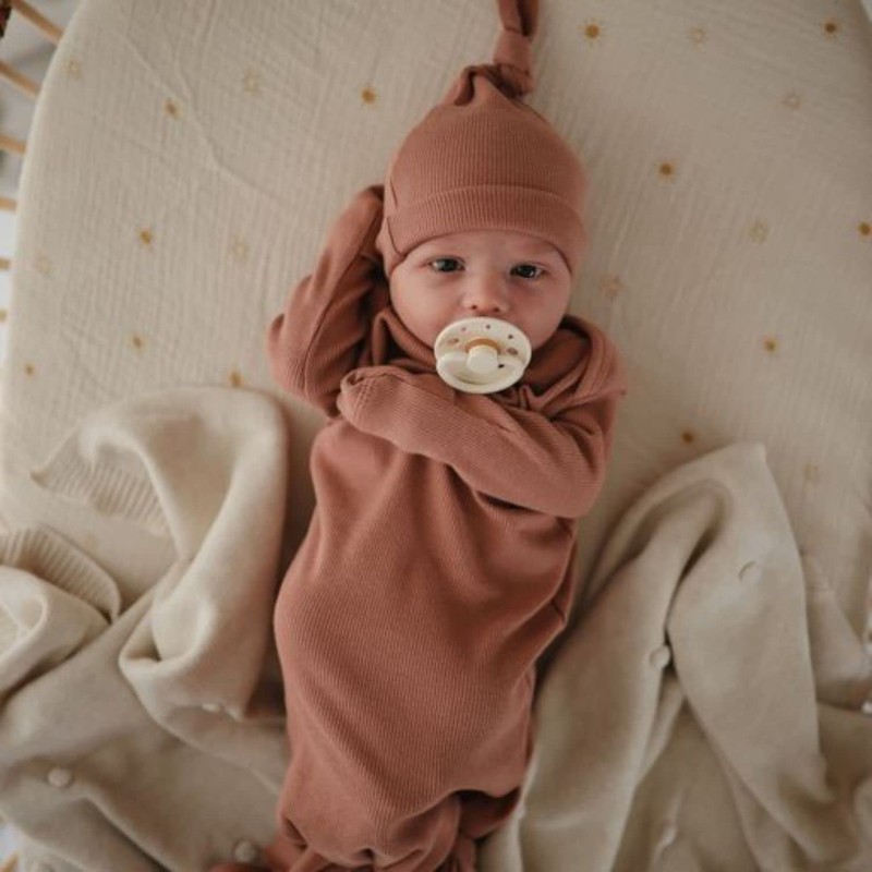 Mushie Crib Sheet Medium Falling Stars