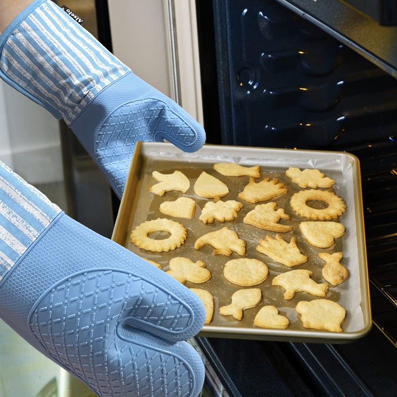Alselo Silicone Oven Mitts Heat Resistant 932℉ with Waterproof &