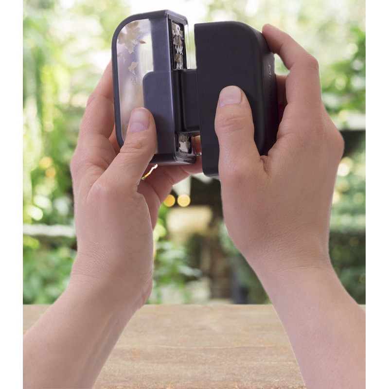 Microplane 48048 Garlic Mincer and Slicer, One Size, Black