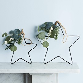 Lights4fun Set of 2 Metal Stars for Hanging Christmas Decoration 28 and 20 cm