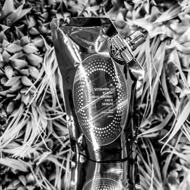 Green Keratin - Vitamin C (Tetrahexyldécyl Ascorbate) ELMW Hyaluronic Acid Serum for the Face, Original, Refill Pack 250 ml