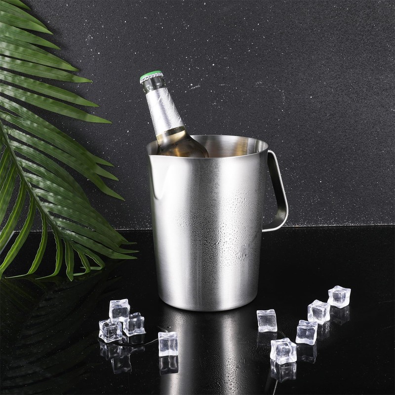 Stainless Steel Measuring Cup with Handle and Pour Lip, 2000ml