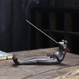 ChangWanna Frog Incense Stick Holder - Ceramic Insence Burner Ash Catcher, Insense Stand with 45 Sandalwood Incense Sticks, Frog Ornament for Aromatherapy/Yoga/Meditation/Home Living Room Office Decor